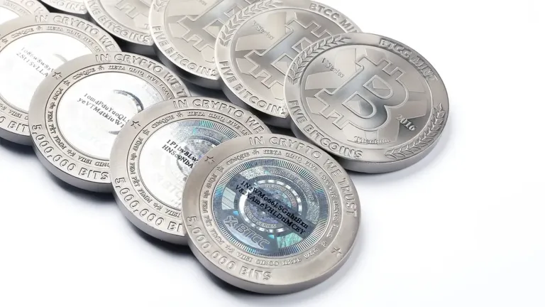 Linked chain resting on a desk, illustrating blocks connected in a blockchain